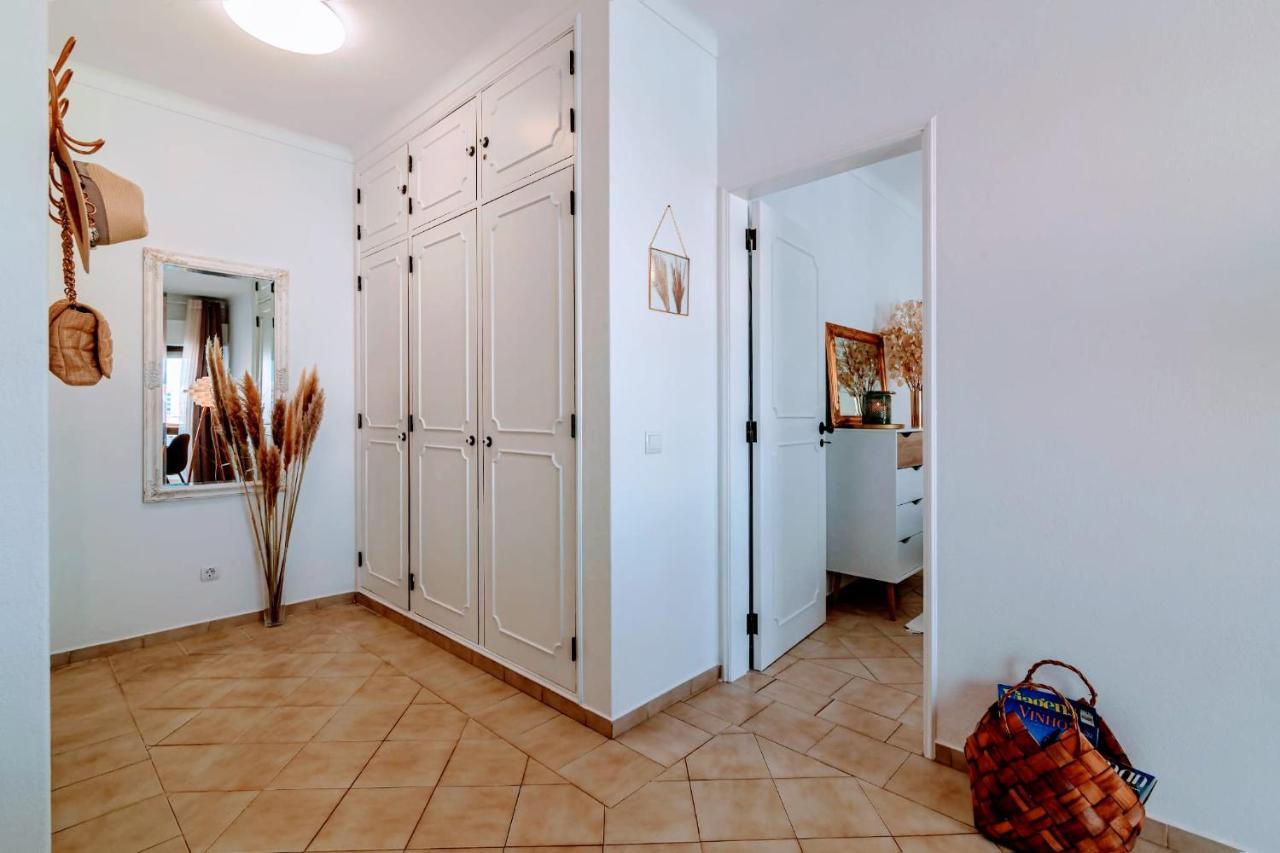1 Bed With Pool In Apartamento *
