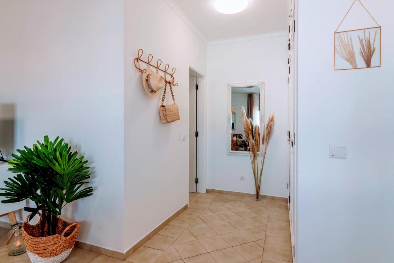 Apartamento 1 Bed With Pool In *